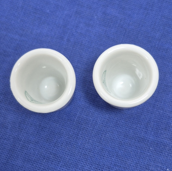 2 Vintage Porcelain Souvenir State Thimbles - New Jersey & Connecticut - Picture 7 of 9